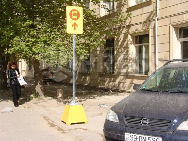 Новые уличные указатели в Баку - ФОТО