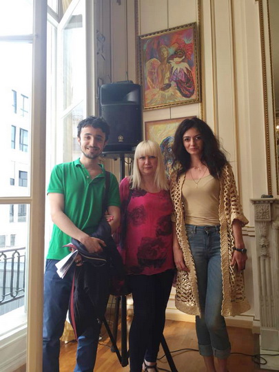 Картина азербайджанской художницы приковала внимание парижан - ФОТО