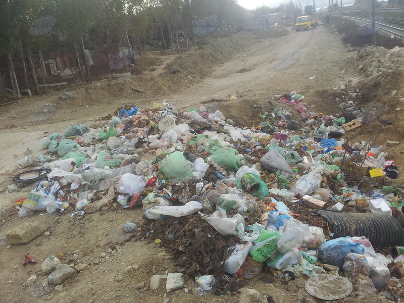 Как в Баку образуются свалки - ФОТО