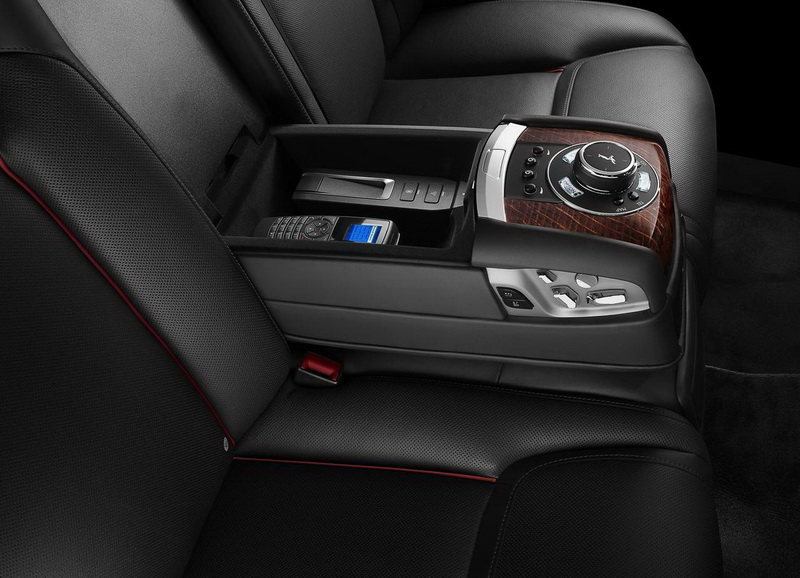 Коробка передач нового Rolls-Royce будет сверяться с картой местности - ФОТО