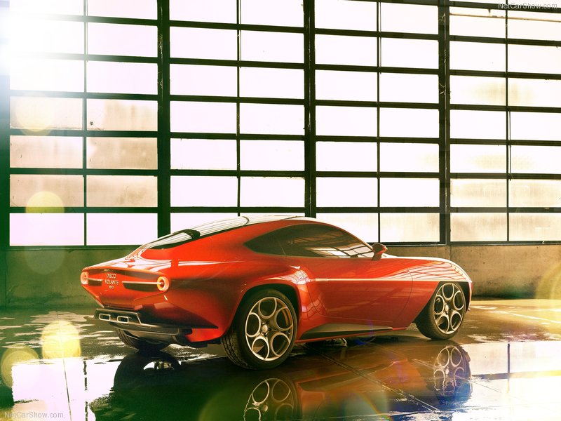 Alfa Romeo создала "летающую тарелку" - ФОТОСЕССИЯ