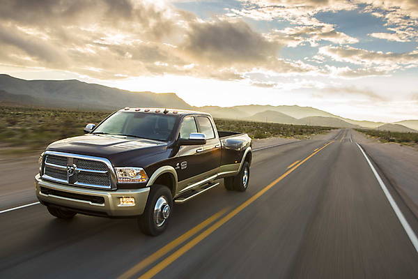 Dodge Ram 2013: новый мощный пикап - ФОТО