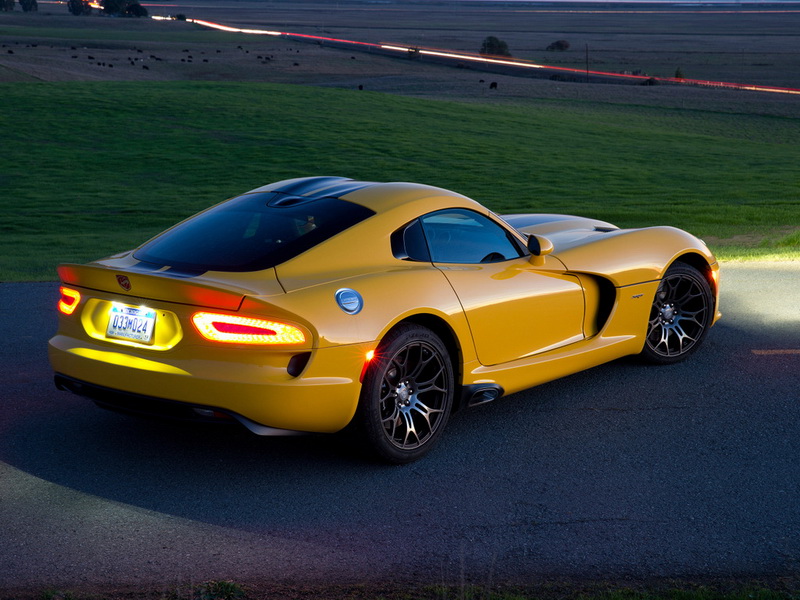 Chrysler остановит выпуск SRT Viper на 2 месяца - ФОТО