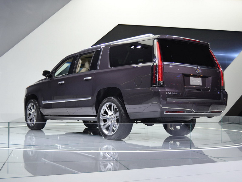 Новый Cadillac Escalade стал восьмиместным - ФОТО