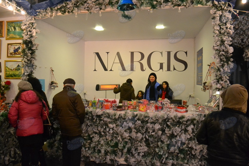 Настоящая сказка: новогодняя ярмарка в центре Баку - РЕПОРТАЖ - ФОТО
