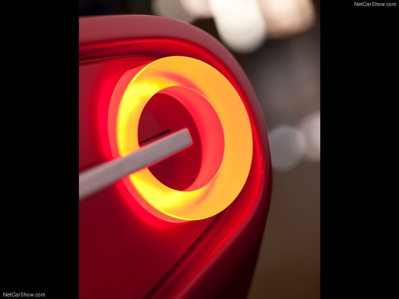 Alfa Romeo создала "летающую тарелку" - ФОТОСЕССИЯ