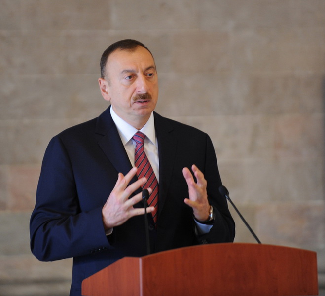Президент Ильхам Алиев: "Азербайджанский народ сохранил и уберег в сердце уважение и любовь к своей священной религии" - ОБНОВЛЕНО - ФОТО