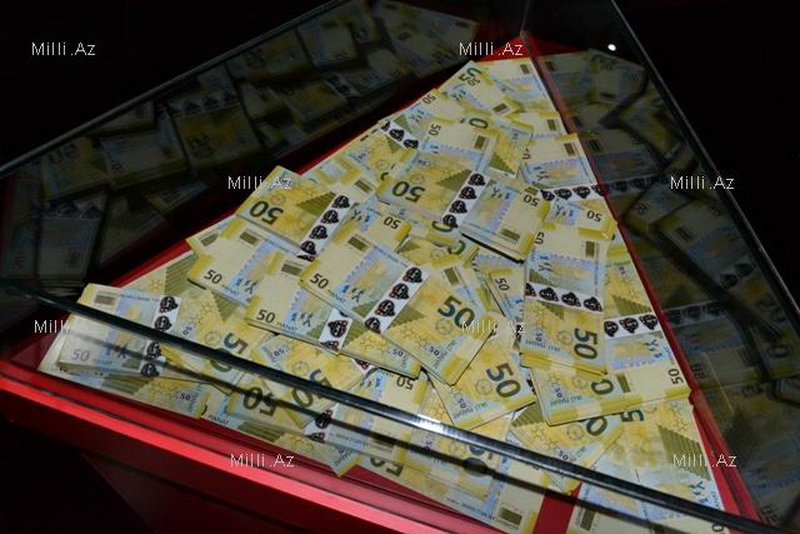 Звездные "лифтеры" вступили в борьбу - ОБНОВЛЕНО - ФОТО