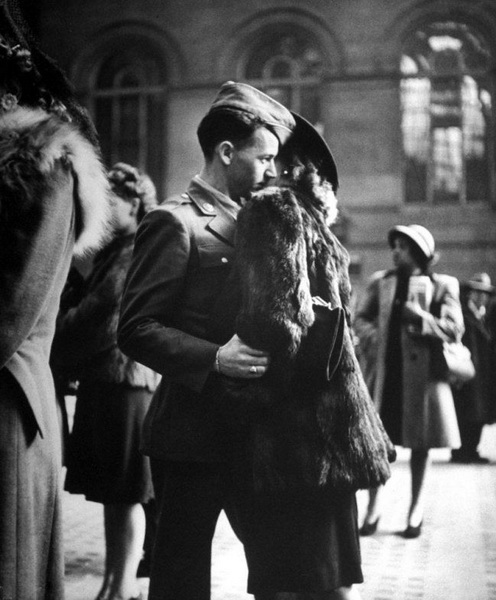 Прощание с возлюбленными. Пенсильванский вокзал. 1943 - ФОТОСЕССИЯ