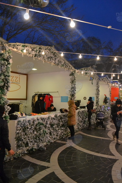 Настоящая сказка: новогодняя ярмарка в центре Баку - РЕПОРТАЖ - ФОТО