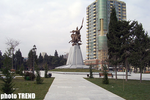 В Баку открылся парк и памятник Кероглу – ФОТОСЕССИЯ