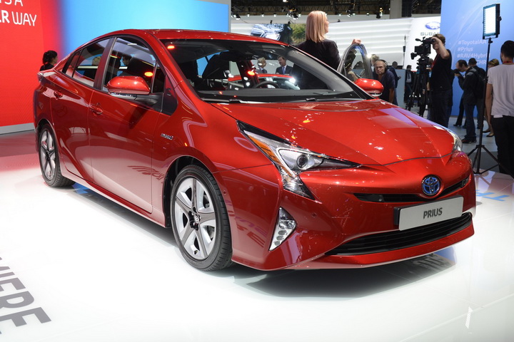 Новая Toyota Prius идет на рекорд - ФОТО