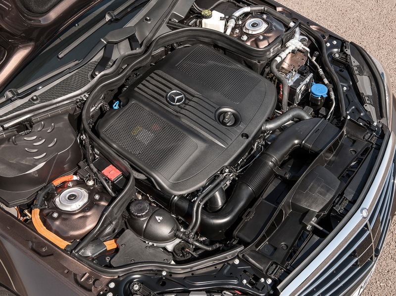 Обновленный Mercedes E-class появится в продаже весной 2013 года - ФОТО