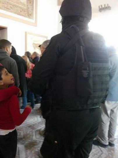 Вооруженная атака в Тунисе: боевики ликвидированы, 20 погибших - ОБНОВЛЕНО - ФОТО