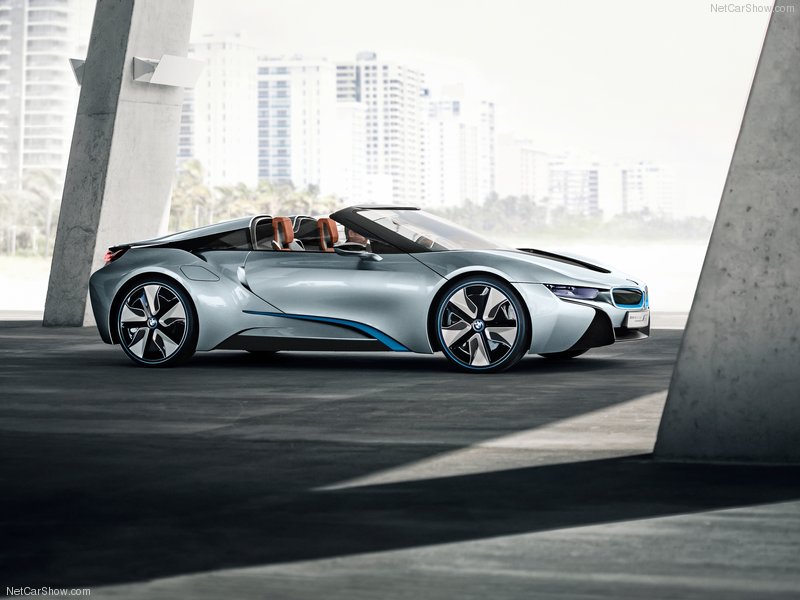 BMW представила новый гибридный концепт-кар 2013 года - ФОТОСЕССИЯ