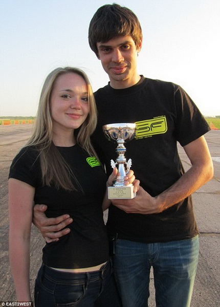 Найден виновный в появлении в Сети интимных фото звезд - ФОТО