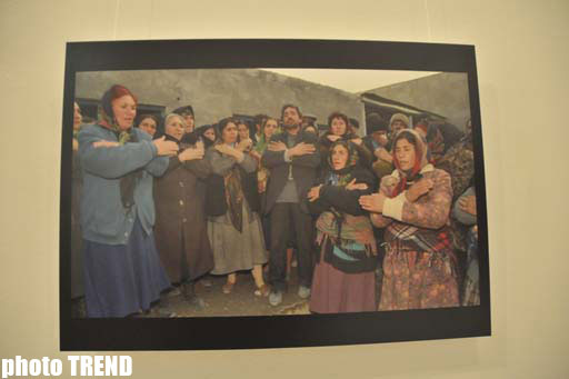 В Баку представлены работы французского фотографа о Ходжалинской трагедии - ОБНОВЛЕНО - ФОТО