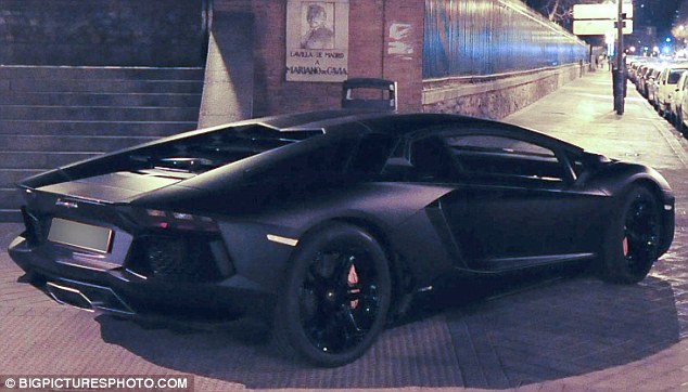 Криштиану Роналду сломал свой новый Lamborghini - ФОТО