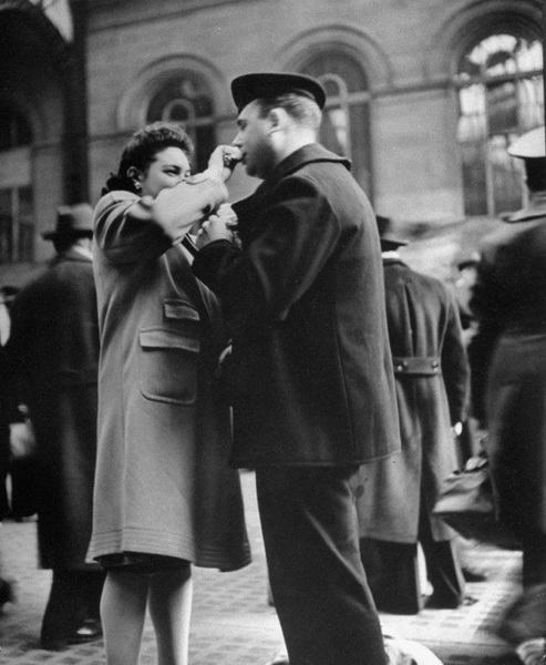 Прощание с возлюбленными. Пенсильванский вокзал. 1943 - ФОТОСЕССИЯ