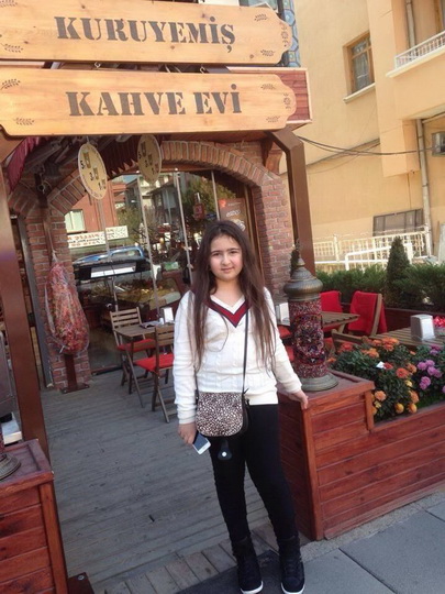 Hacıbaba Bağırovun xanımı: "Qızımı pula görə dünyaya gec gətirmişəm" - FOTO