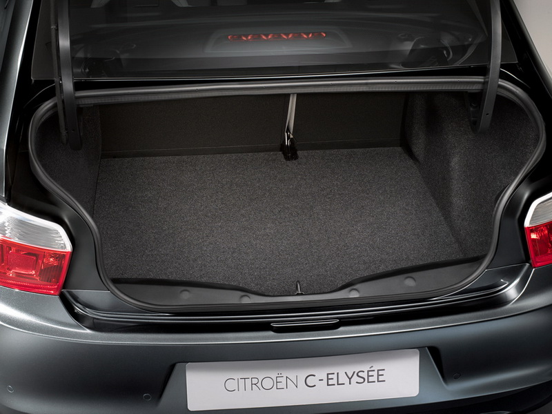 Citroen C-Elysee: изучаем нового бюджетного "француза" - ФОТО