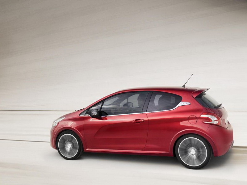Хэтчбек Peugeot 208 GTi пойдет в серийное производство - ФОТО