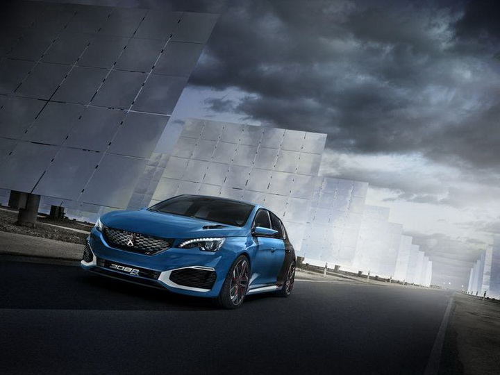 Peugeot 308 R стал гибридным и 500-сильным - ФОТО