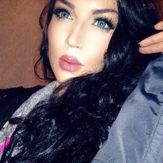 Самая красивая женщина мира становится мусульманкой - ФОТО