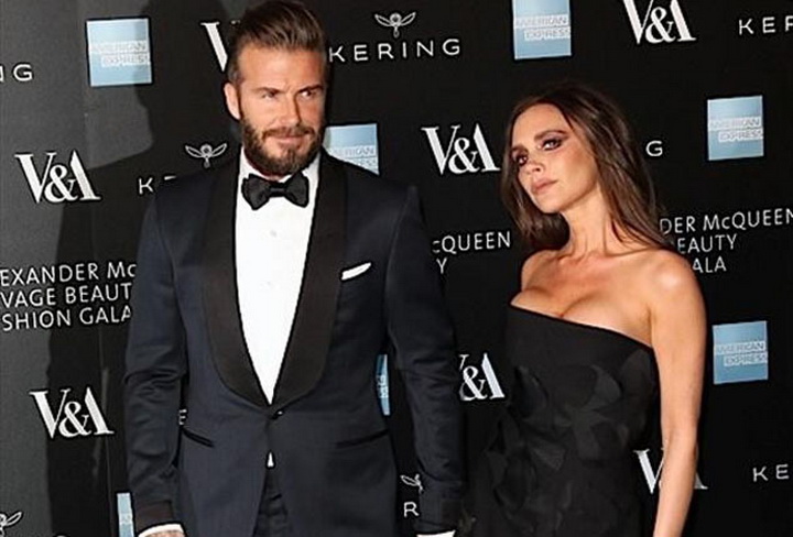 16 звезд, увеличивших грудь и не скрывающих это - ФОТО