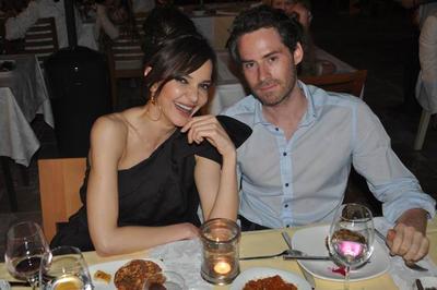 Турецкая актриса повздорила с мужем на публике - ФОТО