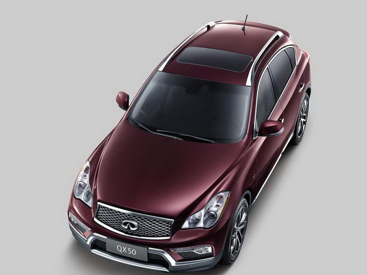 Самый компактный кроссовер Infiniti пережил "длинный" рестайлинг - ФОТО