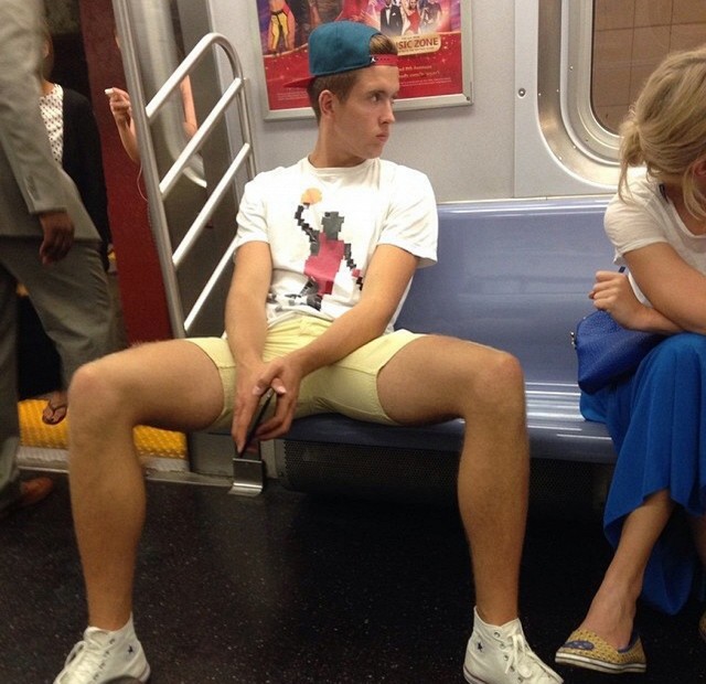 Самые странные запреты в мире - ФОТО