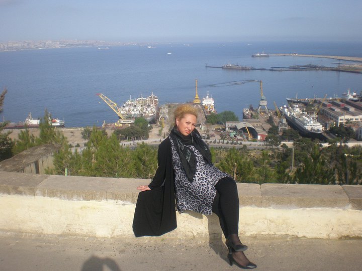 Продюсер Тарана Самедова: "Он стал популярным потому, что оказался в нужный момент рядом с Ройей" - ФОТО
