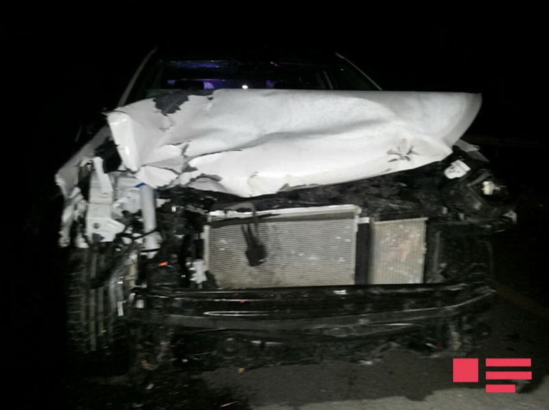 В Геранбое Hyundai врезался в припаркованный ВАЗ, 3 погибших - ОБНОВЛЕНО - ФОТО