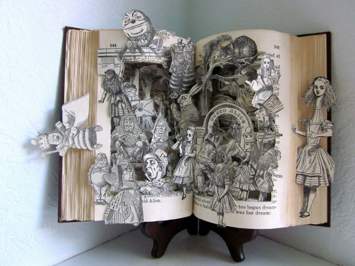 Эффектные скульптуры из книг - ФОТОСЕССИЯ