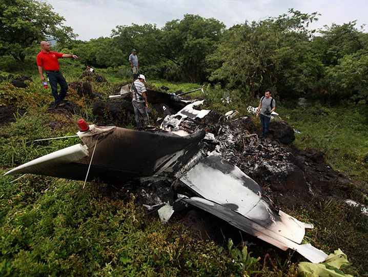 Крушение вертолета в Мексике, есть погибшие - ФОТО