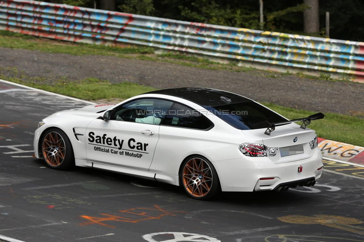 BMW тестирует трековую M4 - ФОТОСЕССИЯ