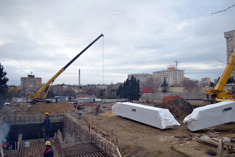Bakıda yeni metro stansiyası tikilir – FOTO