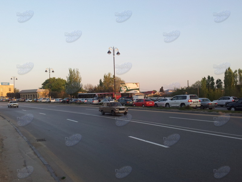 Стала известна причина серьезной пробки на одном из проспектов Баку - ФОТО