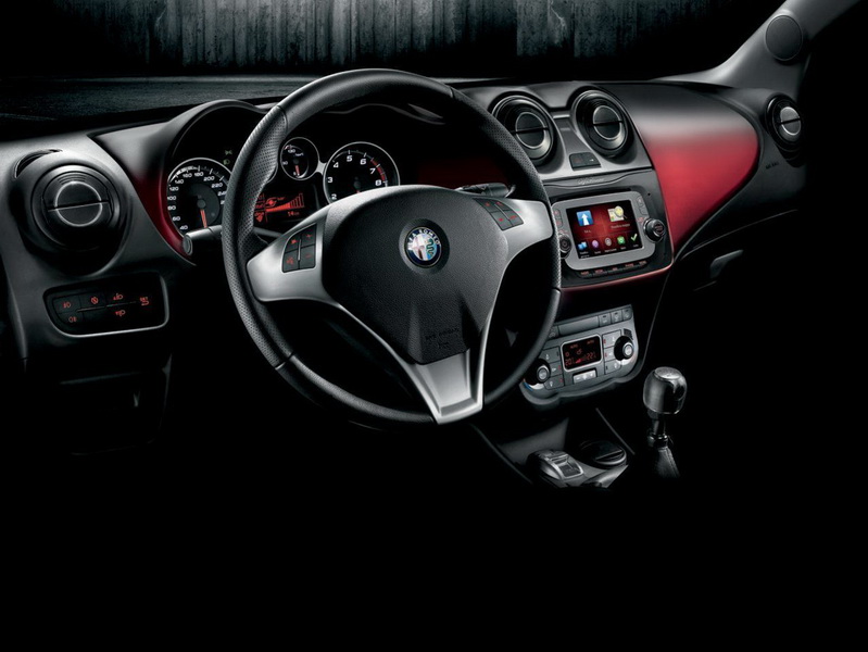 Alfa Romeo слегка обновила малолитражку MiTo - ФОТО