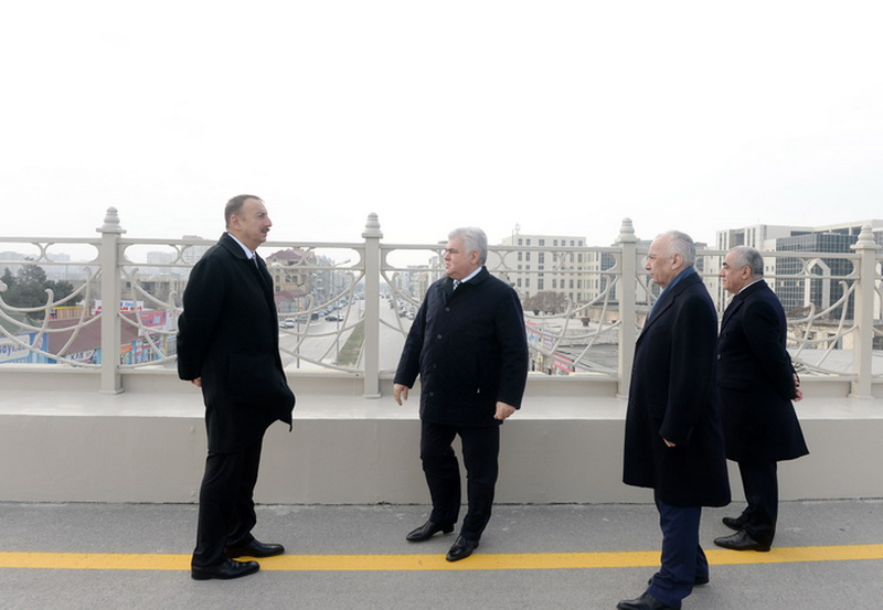 Президент Ильхам Алиев ознакомился с ходом строительных работ на дорожных узлах на проспекте Зии Буниятова - ОБНОВЛЕНО - ФОТО