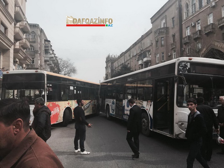 Автобусное ралли в Баку закончилось трагически - ФОТО