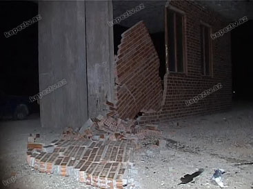 Göygöldə təmirdən yeni çıxan Chevrolet dayanacağa çırpıldı - FOTO