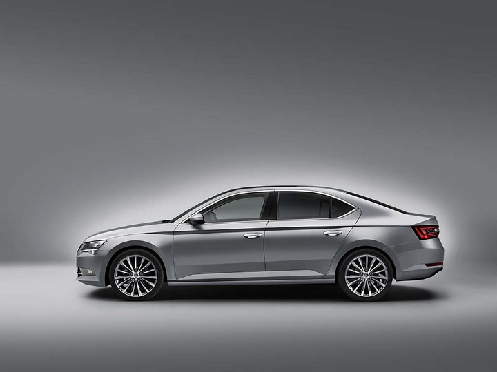 Skoda Superb - дизайн как iPhone! - ФОТО