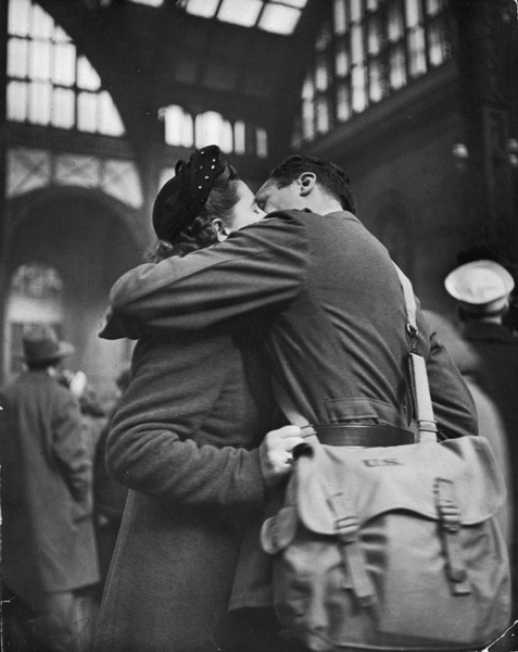 Прощание с возлюбленными. Пенсильванский вокзал. 1943 - ФОТОСЕССИЯ