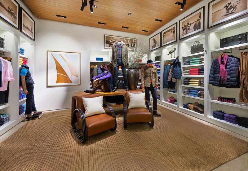 Ralph Lauren открыл первый магазин в Баку - ФОТО