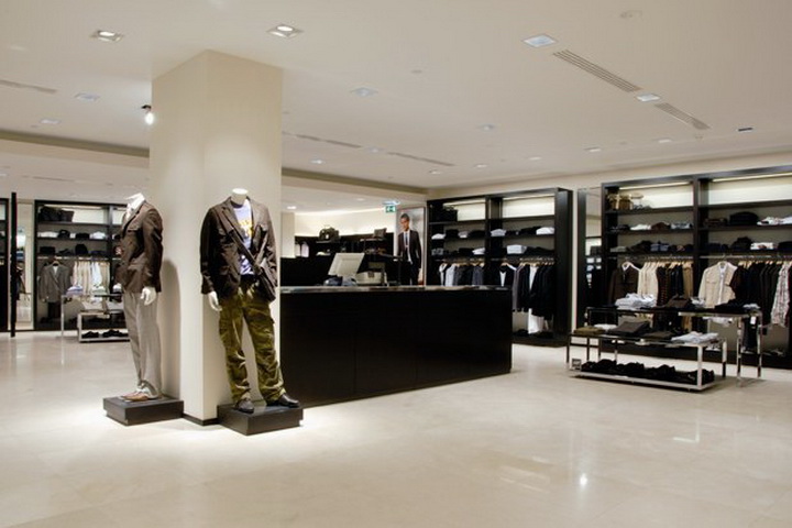 Вся правда о том, как создавалась империя Zara - ФОТО