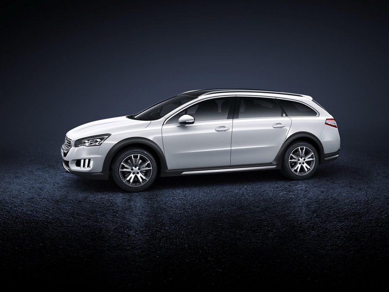 Peugeot решил кардинально сменить имидж седана 508 - ФОТО
