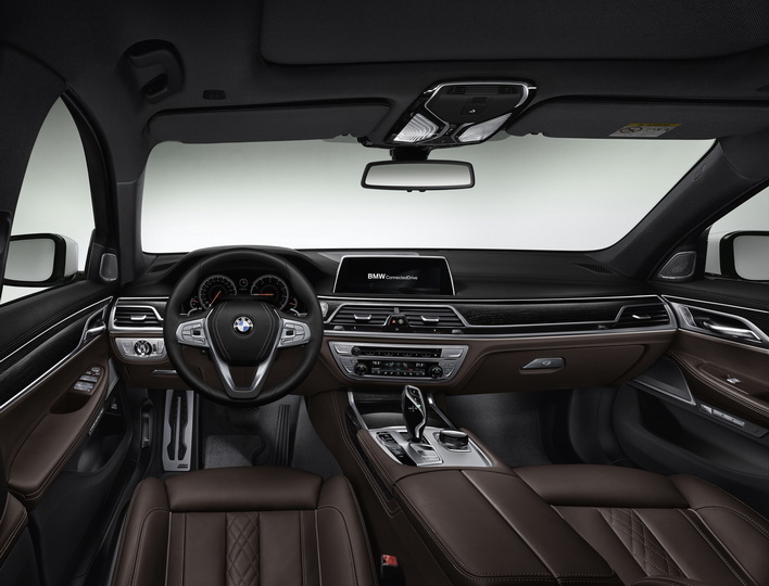 Новый BMW 7-Series представлен официально: все подробности о новинке - ФОТО