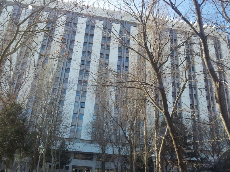 Один из крупных бакинских вузов ждут перемены - ФОТО